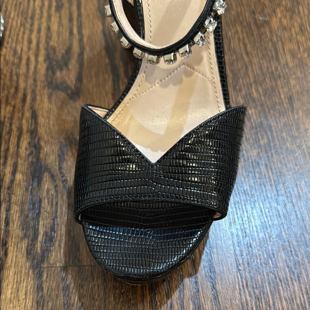 Miu Miu Black and Silver Platform Heels - Picture 10 of 10